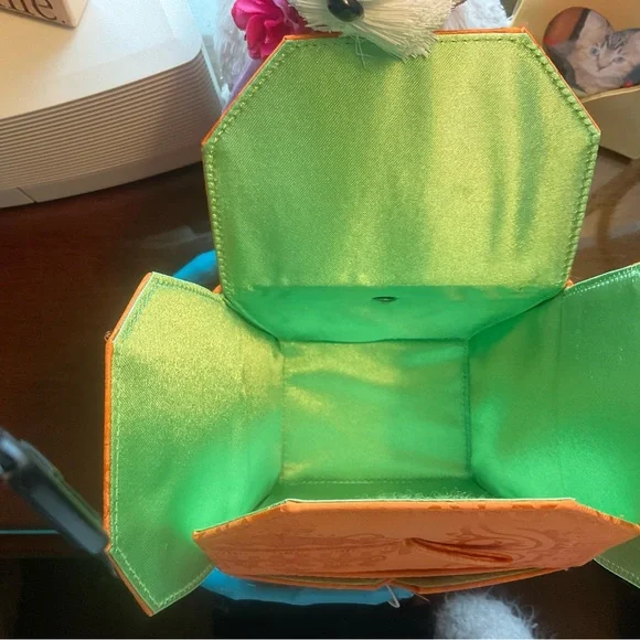 NWOT Stunning Purse or can be used as an Easter Basket or Flower basket - Picture 2 of 3